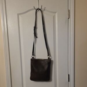 VINTAGE COACH LEATHER CROSSBODY HANDBAG